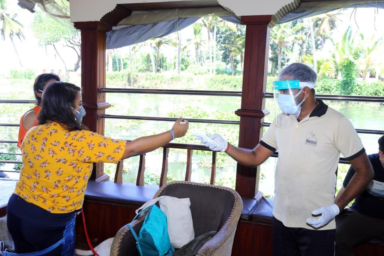 Aqua Jumbo Houseboats Hotell Kumarakom Eksteriør bilde