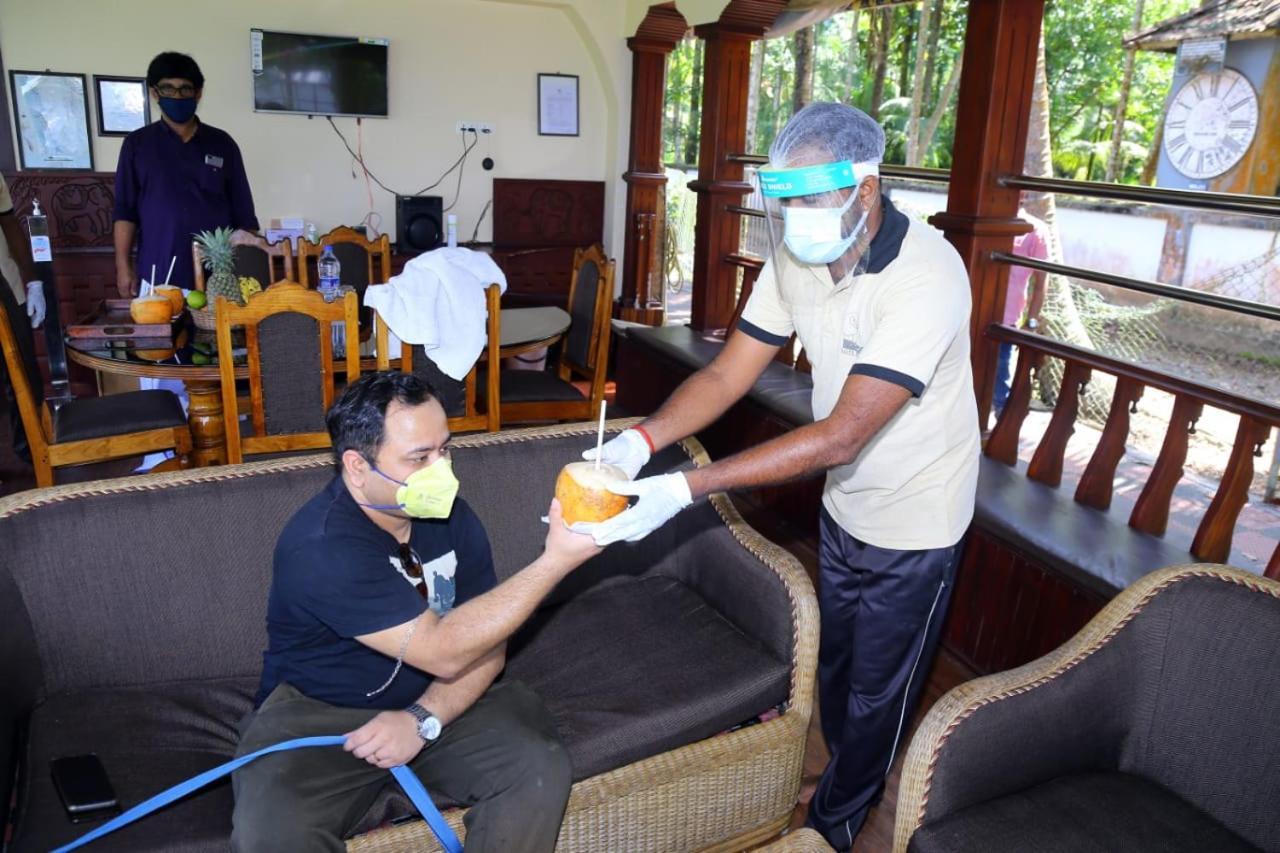 Aqua Jumbo Houseboats Hotell Kumarakom Eksteriør bilde