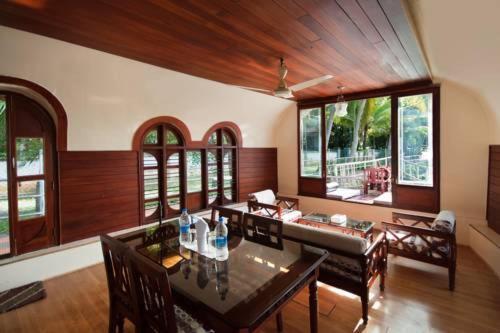 Aqua Jumbo Houseboats Hotell Kumarakom Eksteriør bilde